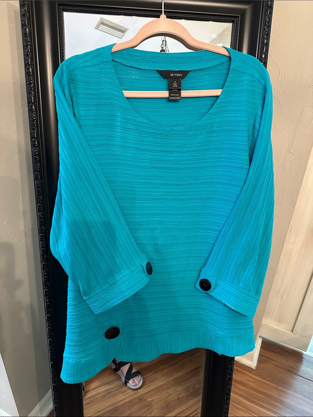 Ali Miles Vibrant Teal w black Button Accent Knit Top
